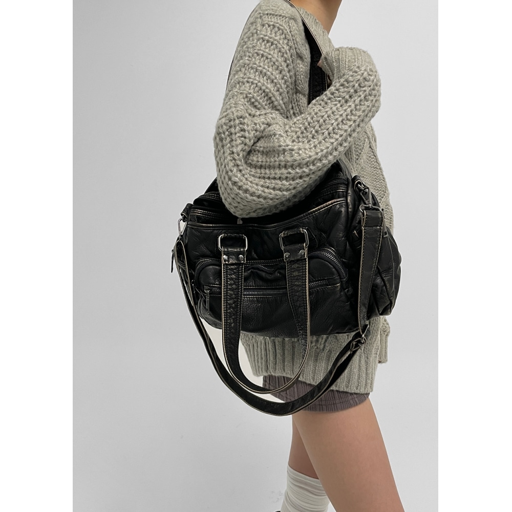 ブラックアップモンテリービンテージレザー 2 ウェイバッグ 7,630円