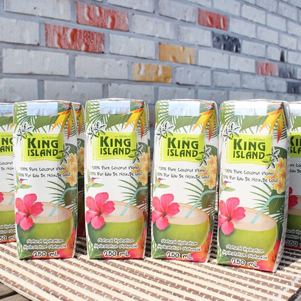 ココナッツウォーター 250mlX36パック 1箱 おやつ ドリンクシリアル