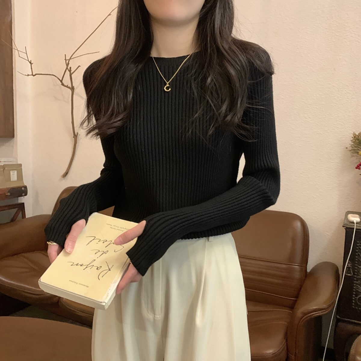 レディース トップス ニット セーター 長袖 襟なし ラウンドネック タイト スリム スマート 伸縮性 かわいい 大人可愛い きれいめ シンプル カジュアル 上品 おしゃれ 無地 春 秋 誕生日