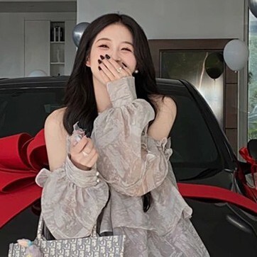 レディース トップス フレアスリーブ オフショルダー フレア フェミニン かわいい 大人可愛い きれいめ シンプル カジュアル 上品 おしゃれ かっこいい レトロ こなれ感 ラフ ガーリー ルーズ 7,207円