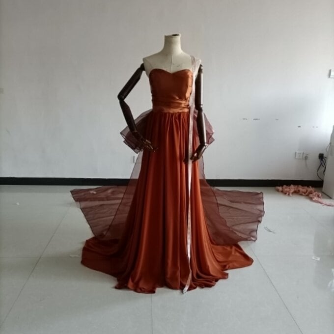 結婚式ドレス テラコッタ色 カラードレス トレーン 　ハートカット　オーダーメイド可能