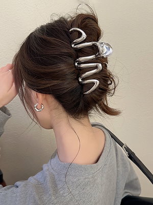 グリップクリップ大きなヘアピン女性の髪のボリュームシャーククリップ新しいヘッドウェアの波金属の高度な感覚