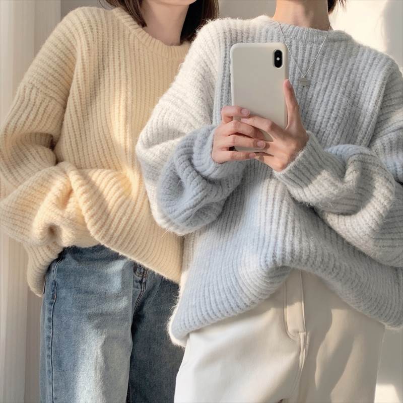 ニット トップス セーター プルオーバー クルーネック ドロップショルダー 長袖 萌袖 個性的 アプリコット グレー レディース くすみ 秋 冬 ミドル ロング ルーズ ママ マタニティ フェミニン