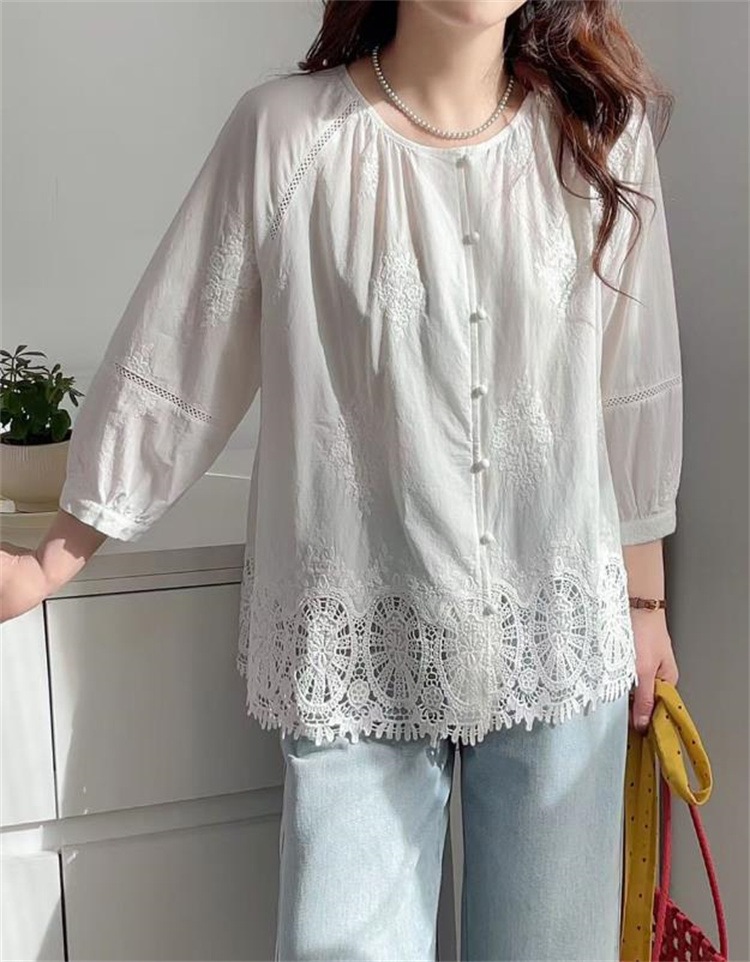 激安セール 2025新作 オーバーサイズ綿シャツ 刺繍&レースデザイン 七分袖 上品ロマンティック風 トレンド七分袖アイテム