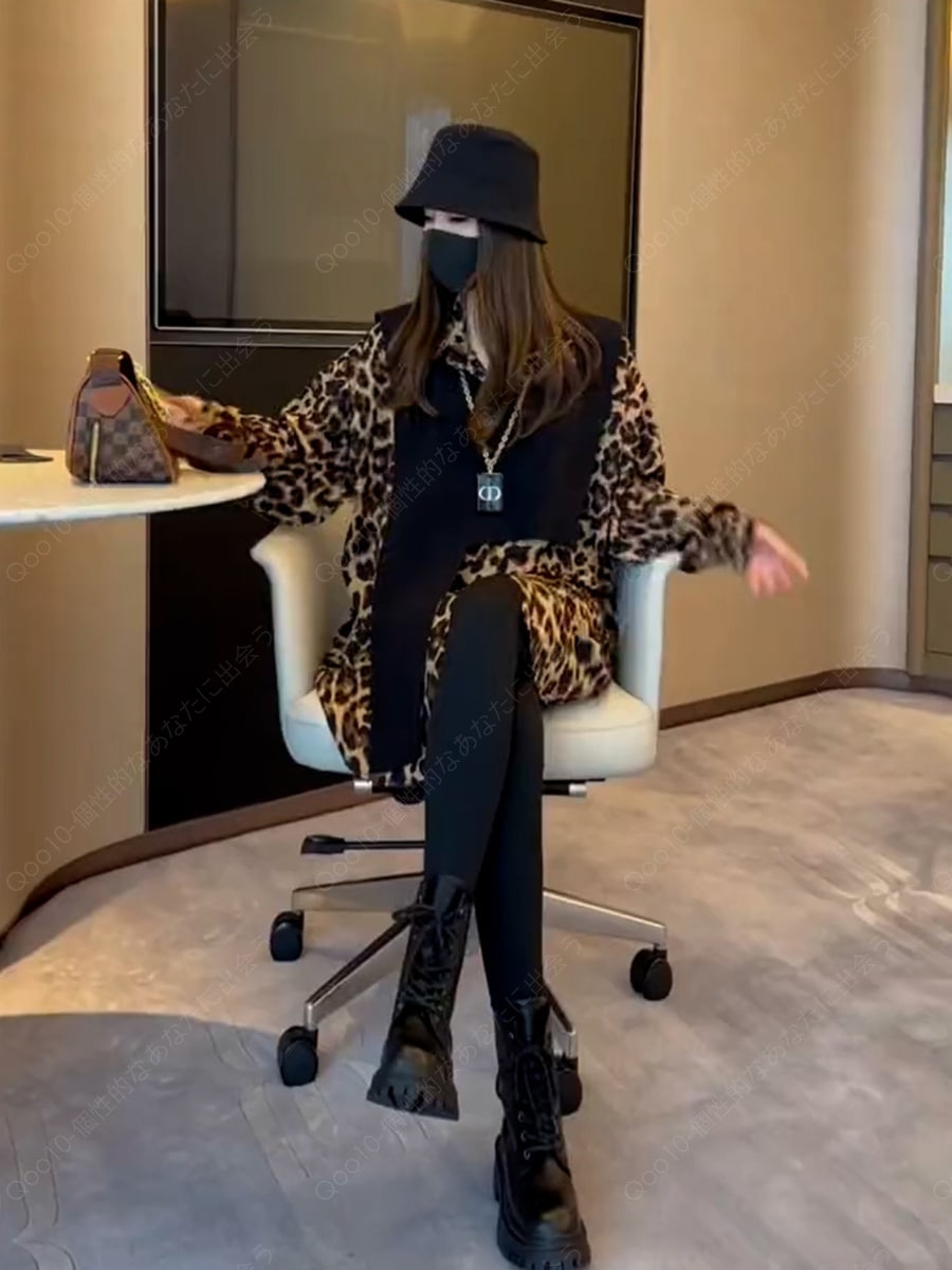 2023年春の新作ファッションヒョウ柄開襟シャツオフショルダーベストスーツ女-59