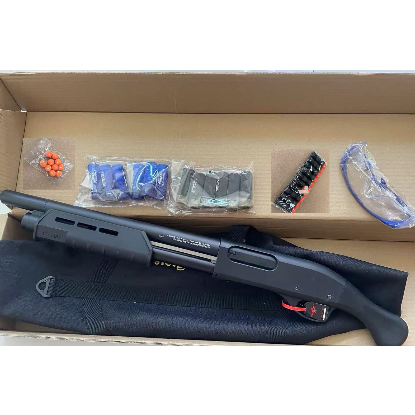 ショットガン風おもちゃ銃 散弾銃 玩具 おもちゃ トイガン スポンジ弾 スポンジ銃 エアガン エアーガン 18歳以上向け 収納袋付き