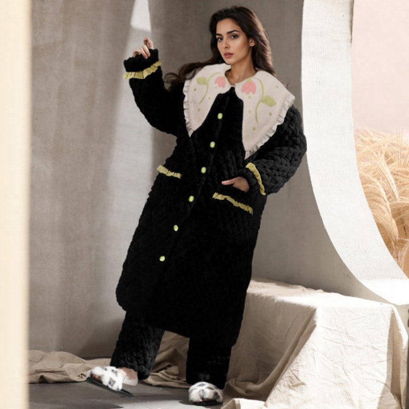 カップルのパジャマ冬3層の綿ルームウェア厚いサンゴの花の刺繍とベルベットの超厚寝間着部屋着セット