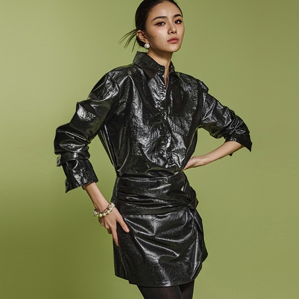 S704 グロッシーシャツ