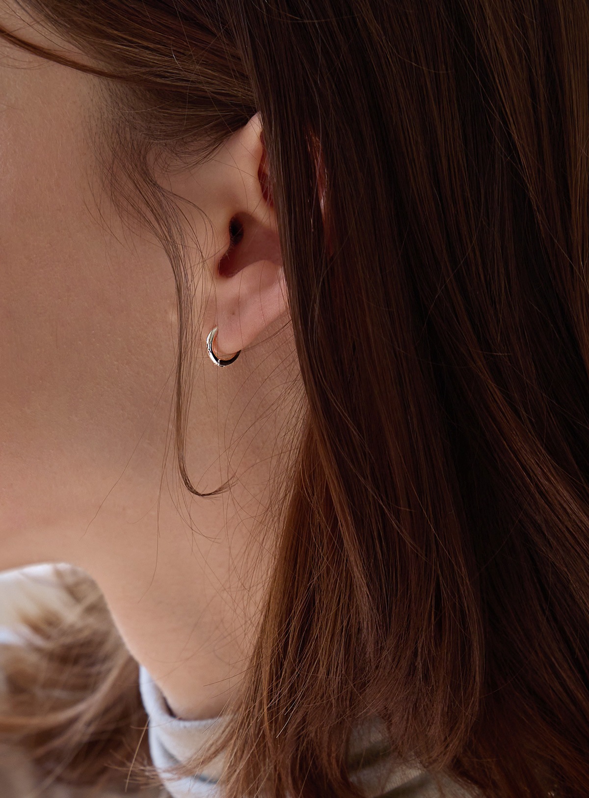 【メガ割 最大30％OFF】925シルバーフリン プレーンリングイヤリング - シンプル＆フェミニンデザイン