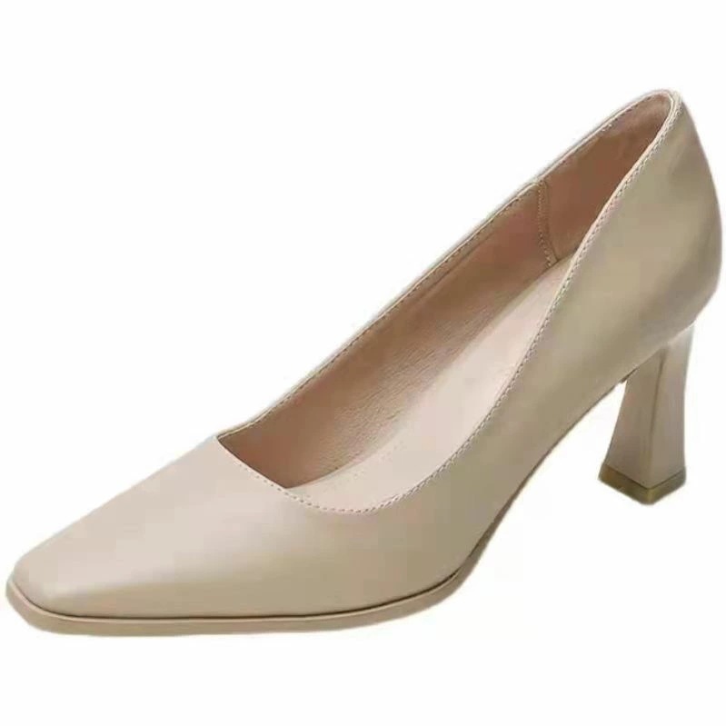 1000円OFFクーポン パンプス 黒 ローヒール 7cm ビジネスパンプス オフィス 就活 通勤 フォーマル シューズ レザー調 お洒落 美脚 7cmヒール 黒 通勤 婦人靴 カジュアル 履きやすい