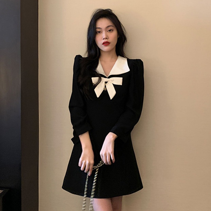5新しい秋スタイルフランスの気質弓人形の襟ヘップバーンリトルブラックドレススリミングボトムドレス婦人服