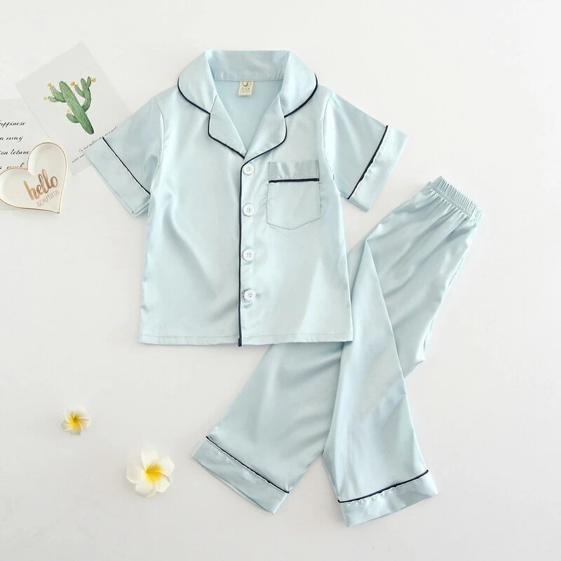 春と夏の子供用パジャマシルクの半袖ズボン薄い家庭用品男の子と女の子親子エアコン付きの衣類スーツ