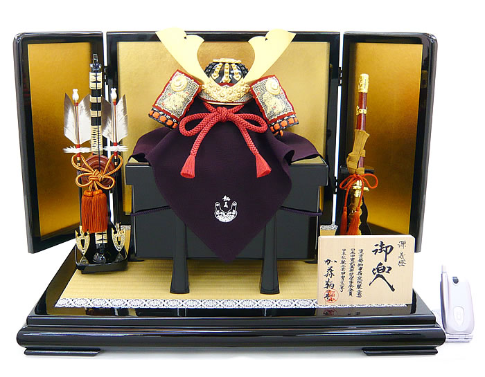 五月人形 5月人形 兜 鎧兜 2025年 手作り 初節句 送料無料 ｺﾝﾊﾟｸﾄ ﾐﾆ 平飾り 加藤鞆美 新作 秀光 限定品 目玉商品 カッコイイ 買得 お得 人気 ランキング A5121