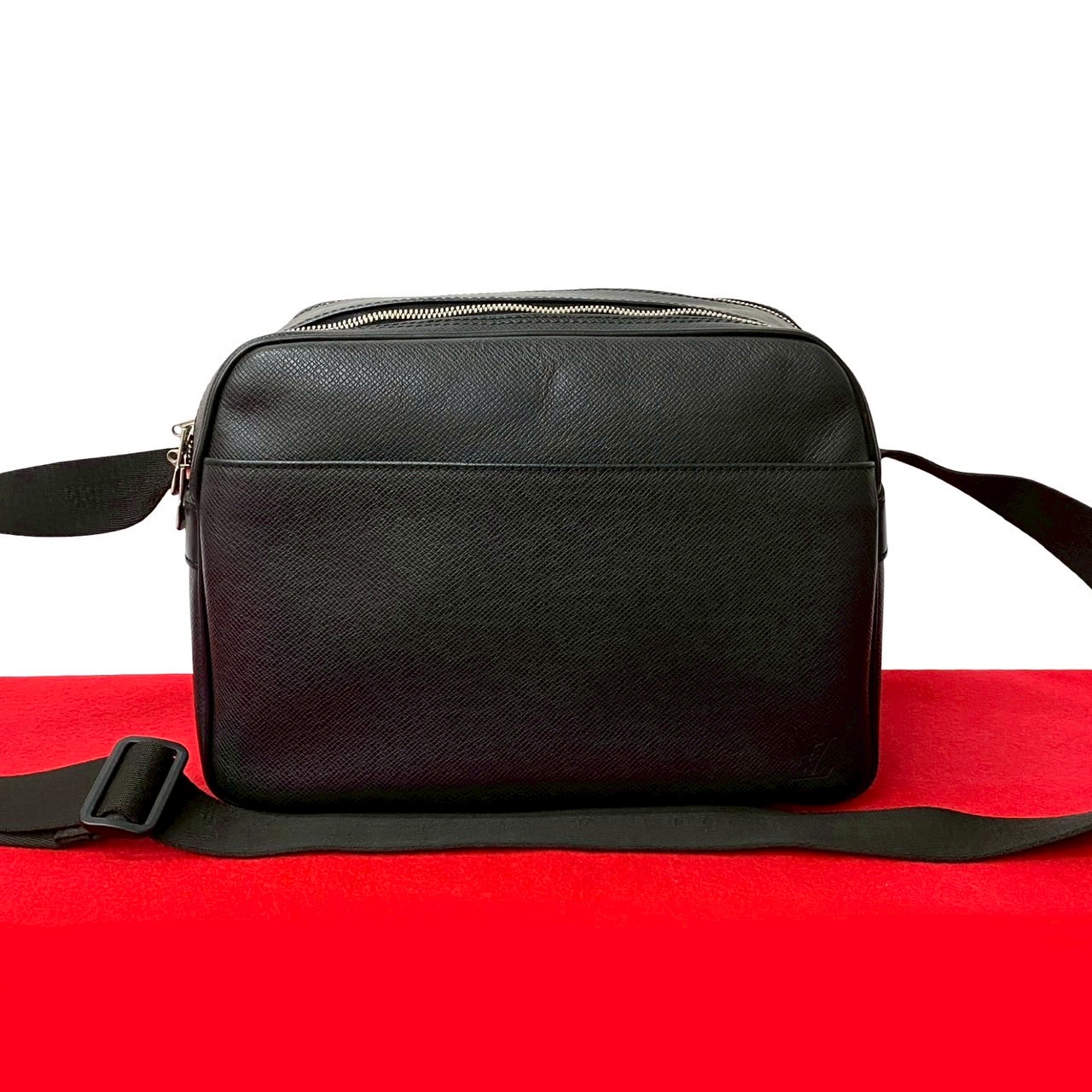 ヴィンテージ リポーター タイガショルダーバッグ レザー ブラック 533-4