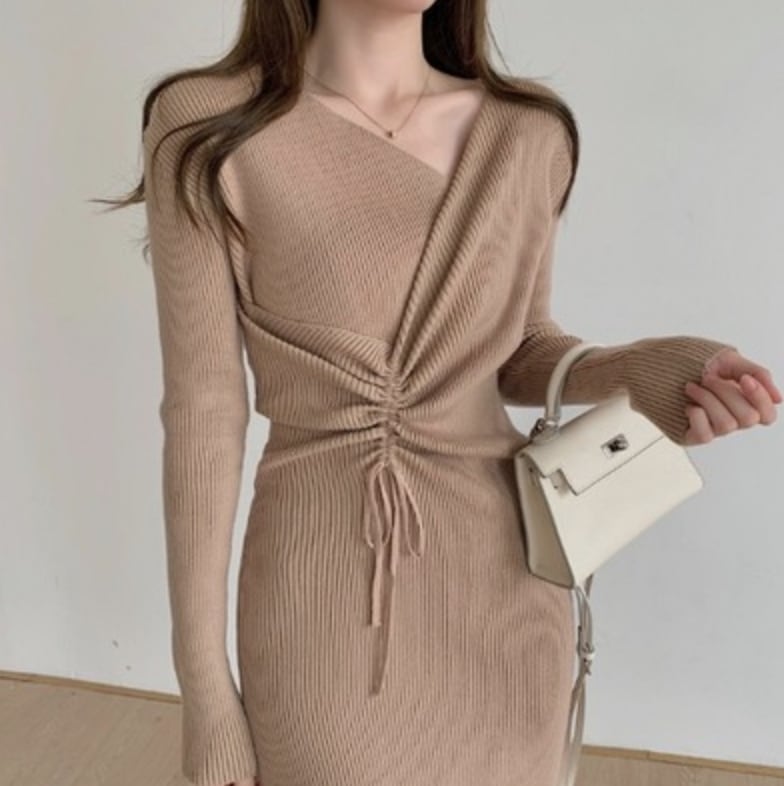ワンピース デート ニットソー セーター 膝丈 ひざ丈 袖あり 長袖 Vネック スリム タイト 細身 個性的 ベージュ ブラック S M L XL こなれ感 セクシー エレガント クール