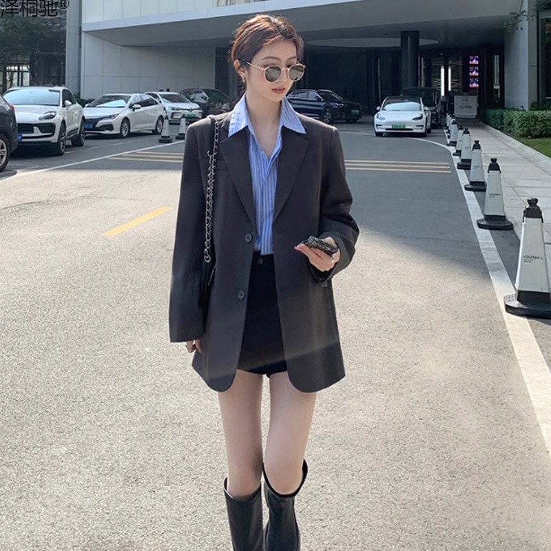 ジャケット グレー 春秋 小柄 デザイン感 バックスリット 不規則 ショートジャケット 5,338円