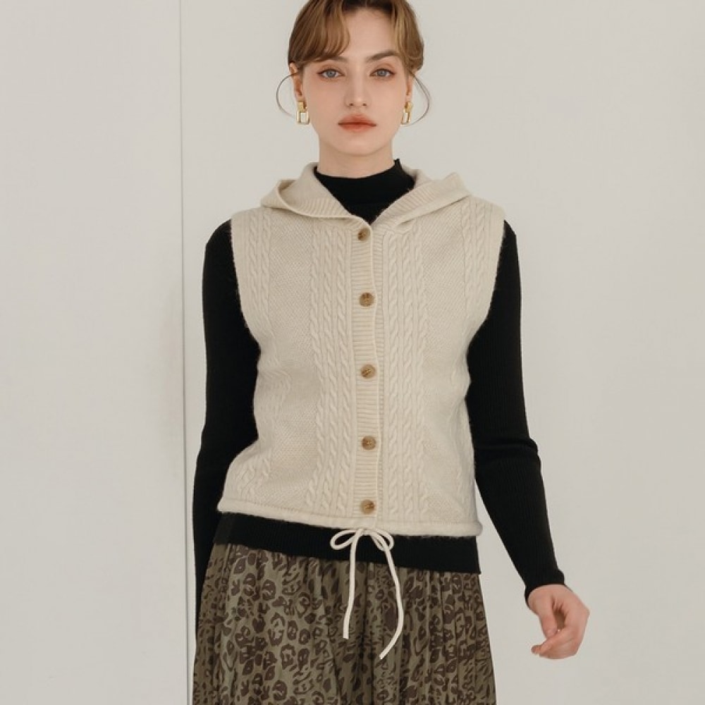 (マックス・カルティッジョ) ツイストニットフード付きベスト 5,188円