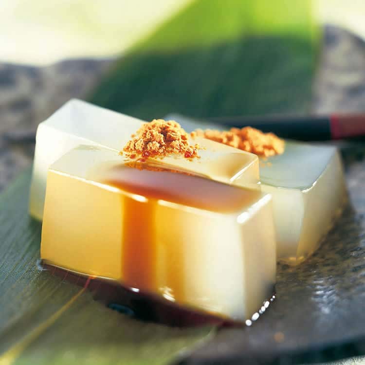 奈良 吉野の葛餅 B （葛餅330g/きな粉）2箱（葛餅330g/抹茶きな粉）1箱 離島は配送不可 4720001 お歳暮 お中元 お土産 ご進物 ギフト 贈り物に最適 5,040円