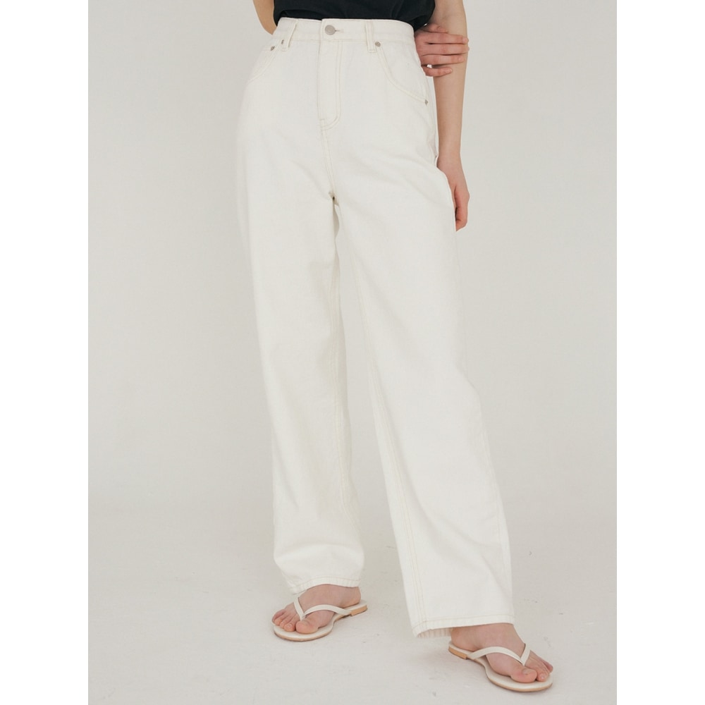 REORG カック ストレート フィット パンツ クリーム