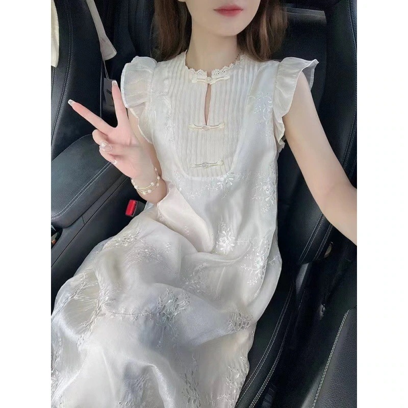 ヘビロテ！キャミワンピース刺繍ホワイトフライスリーブドレス女性2024夏のレミアムフィーリングスカートホルタードレス