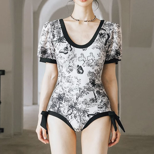 ワンピース水着 モノトーン レトロデザイン