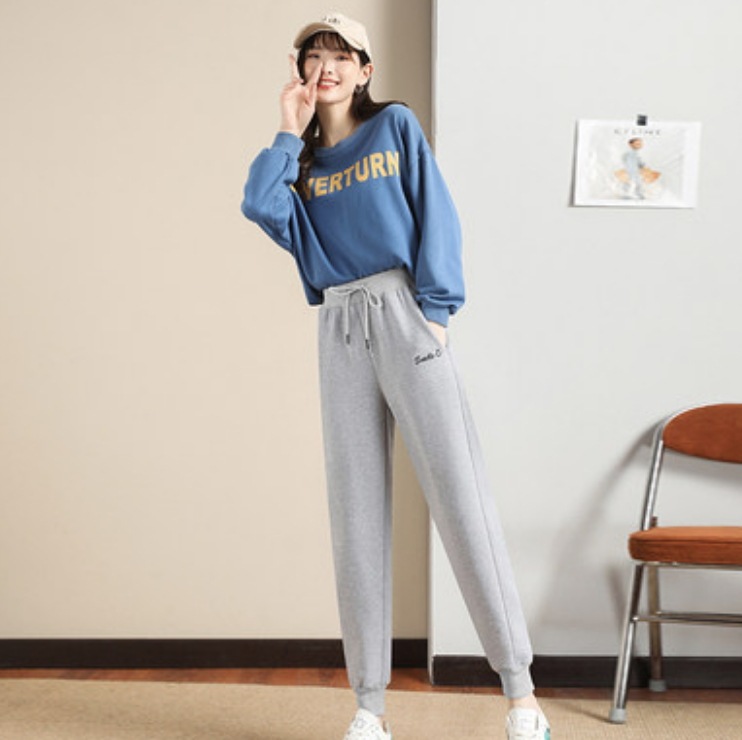 ボトムス パンツ デート ジョガーパンツ かわいい 大人可愛い きれいめ シンプル カジュアル 大人 上品 おしゃれ お洒落 主役級 存在感 春 秋 冬 10代 20代 30代 レディース 女性用