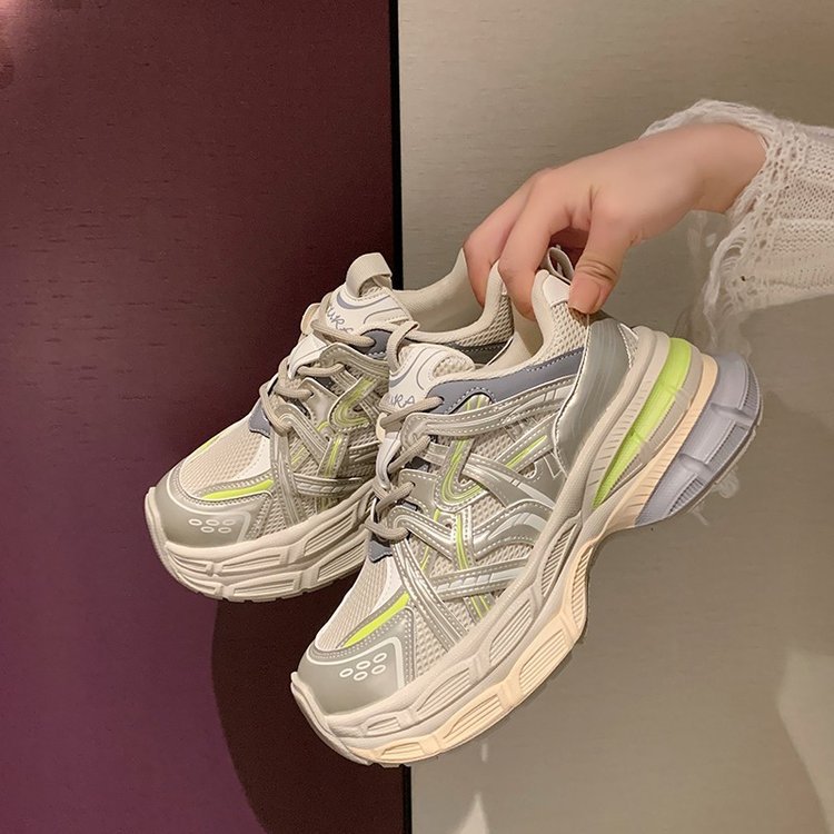 【急速出荷!】周宇通の同じギャラクシートレイルレトロシルバーダッドシューズ女性用2024秋新作厚底カジュアルスポーツシューズ