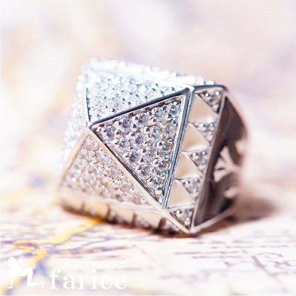 ピュアホワイトキュービックジルコニアパヴェ ゴージャスピラミッドジュエリーリング