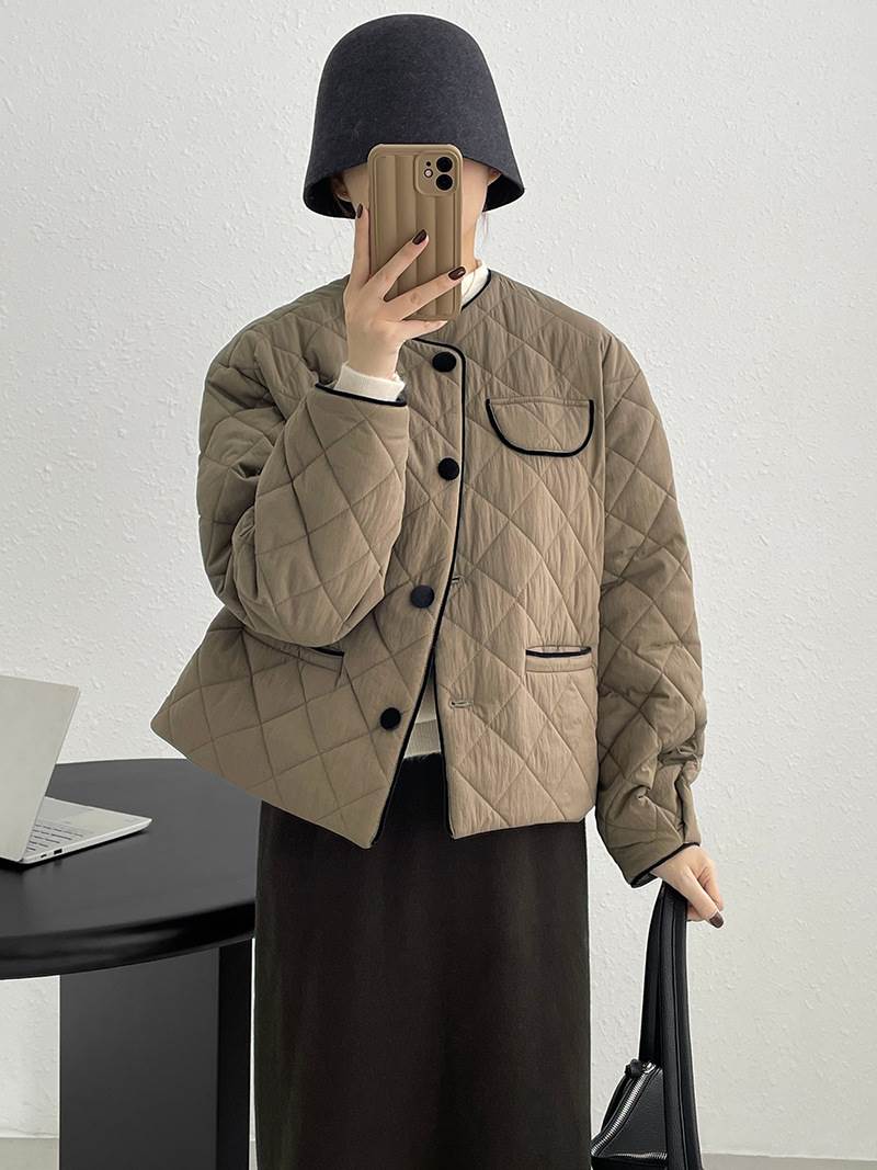 冬 キルティング ジャケット アウター ベスト ジャケット 上着 ショート丈 長袖 チィーカード Vネック 襟付き レギュラー ルーズ ファスナー ポケット 前開き かわいい 大人可愛い カジュアル