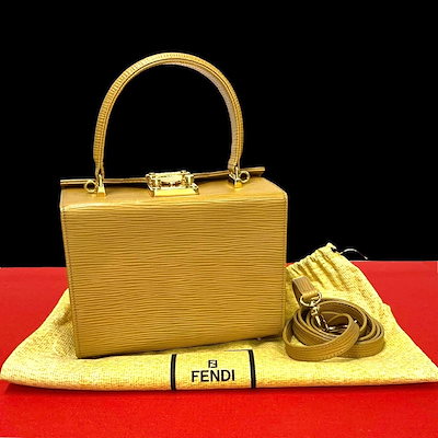 月餅の箱 マリーナベイサンズ カトラリー ボックス