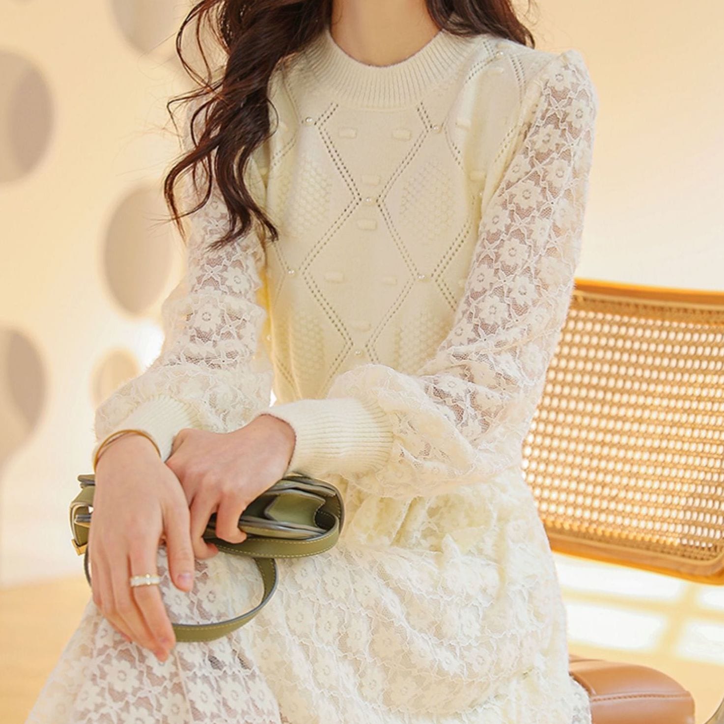 透かし編み ニットワンピース レース ドッキング ワンピース 膝下 長袖 ラウンドネック フレア レース 刺繍 切り替えデザイン ドッキング かわいい 可愛い きれいめ 上品 おしゃれ