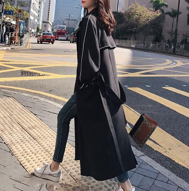 アウター 上着 コート トレンチコート ロングコート 膝下丈 ミモレ丈 無地 襟付き ボリューム袖 ダブルブレスト 体型カバー スタイルアップ 防風 風よけ 可愛い かわいい きれいめ 大人 lout