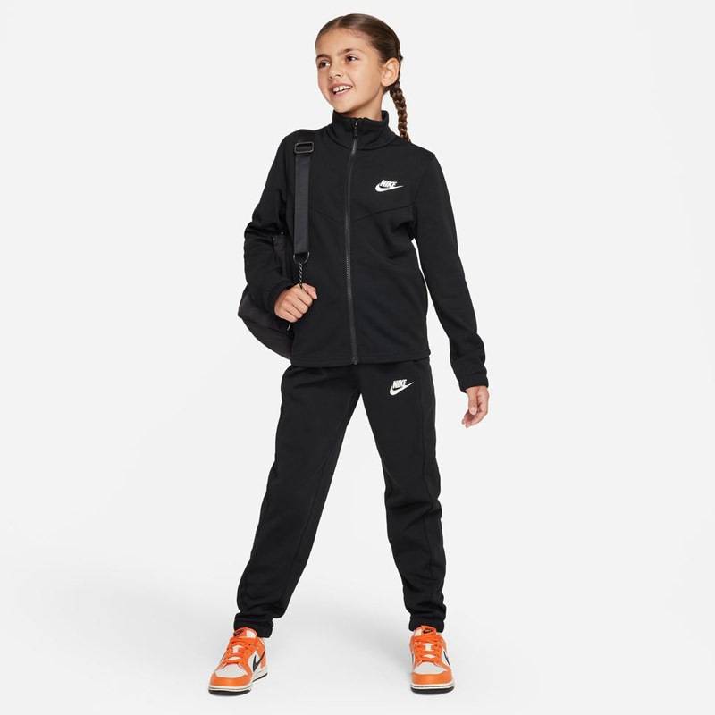 K NSW TRACKSUIT POLY FZ HBR FD3067 010 黒 キッズ ジュニア 子供 子ども こども スポーツ ウェアトレーニング ランニング 運動　男の子　女の子　男子　女子
