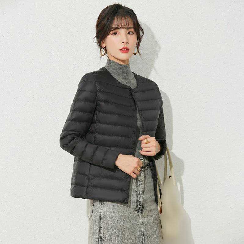 レディース ダウンジャケット 軽量 防風 登山 暖かい ダウン コート コンパクト収納 おしゃれ 秋冬 ウルトラライト ダウンコート 収納袋付き コンパクト収納 秋 冬 大人 婦人 おしゃれ 防寒春秋