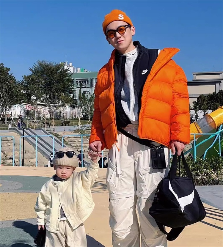 早い者勝ち 極厚保温ふんわりフード付きコットンジャケット 100%ポリエステル 2026冬カップル向け 防風耐水機能搭載 100kg対応 3色でおしゃれな個性デザイン