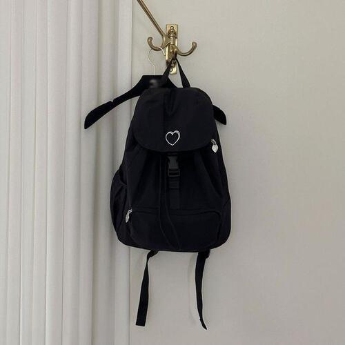 MAZZZZY リュック signature heart backpack (black) マジー 韓国雑貨 可愛い
