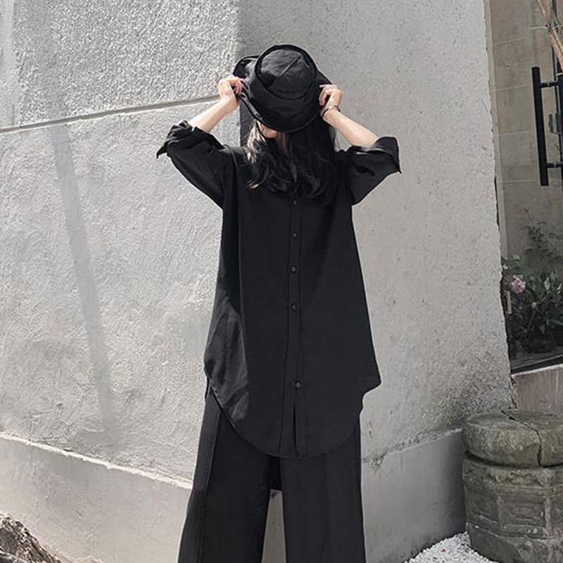 春の新しい女性の長袖シャツブラックスリム非対称フロントショートバックロングファッションパーソナリティ女性のシャツファッション無地シンプルシャツ多目的カジュアル