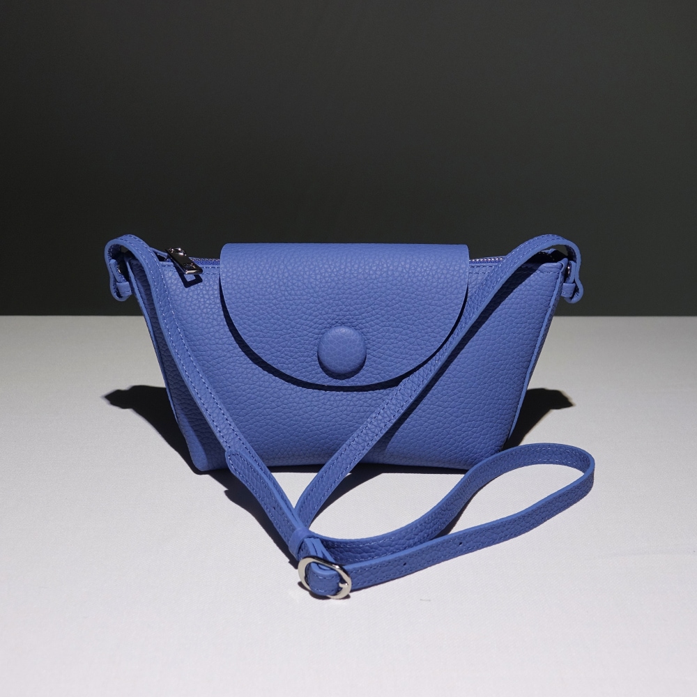 本革 ボタン ショルダーバッグ 斜めがけ