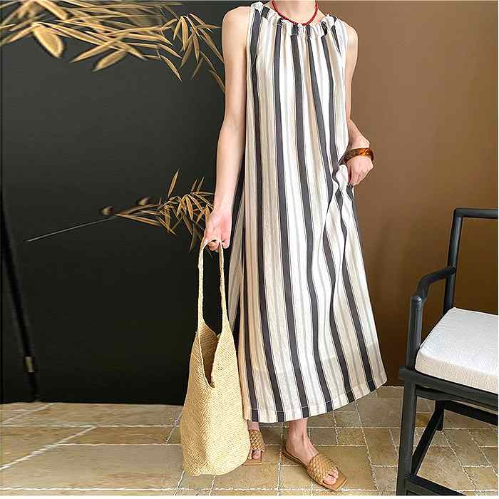 新商品登場マキシ丈ワンピース　ホルダーネック　ノースリーブ　ブラックストライプ　ホワイト　ルースワンピ　20代30代40代50代60代 op-2501-7