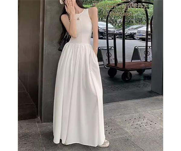 レディース ワンピース プルオーバー ロング マキシ 袖なし ノースリーブ ラウンドネック タイト スリム 細身 切り替え ウエストマーク かわいい 大人可愛い シンプル カジュアル おしゃれ