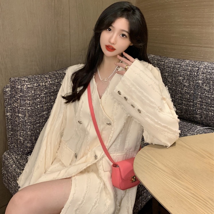 フリンジジャケット アウター ジャケット フレアスカート 袖あり 長袖 Vネック 前開き かわいい 大人可愛い きれいめ シンプル カジュアル 大人 上品 おしゃれ お洒落 大人可愛い 大人女子