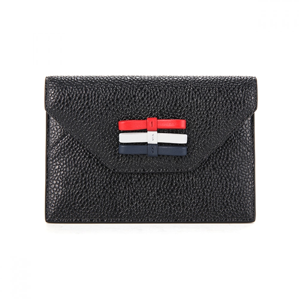 トムブラウン FAW105A 00198 001 スリーボウペブルグレインスリーラインタブ封筒カードホルダー