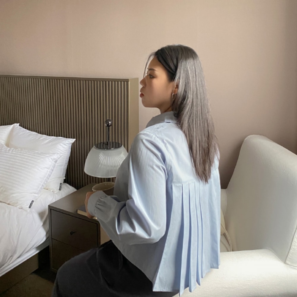 (JSTYLEのイーブレット) イーブレットシャーリーバックプリーツシャツ JSTYLE