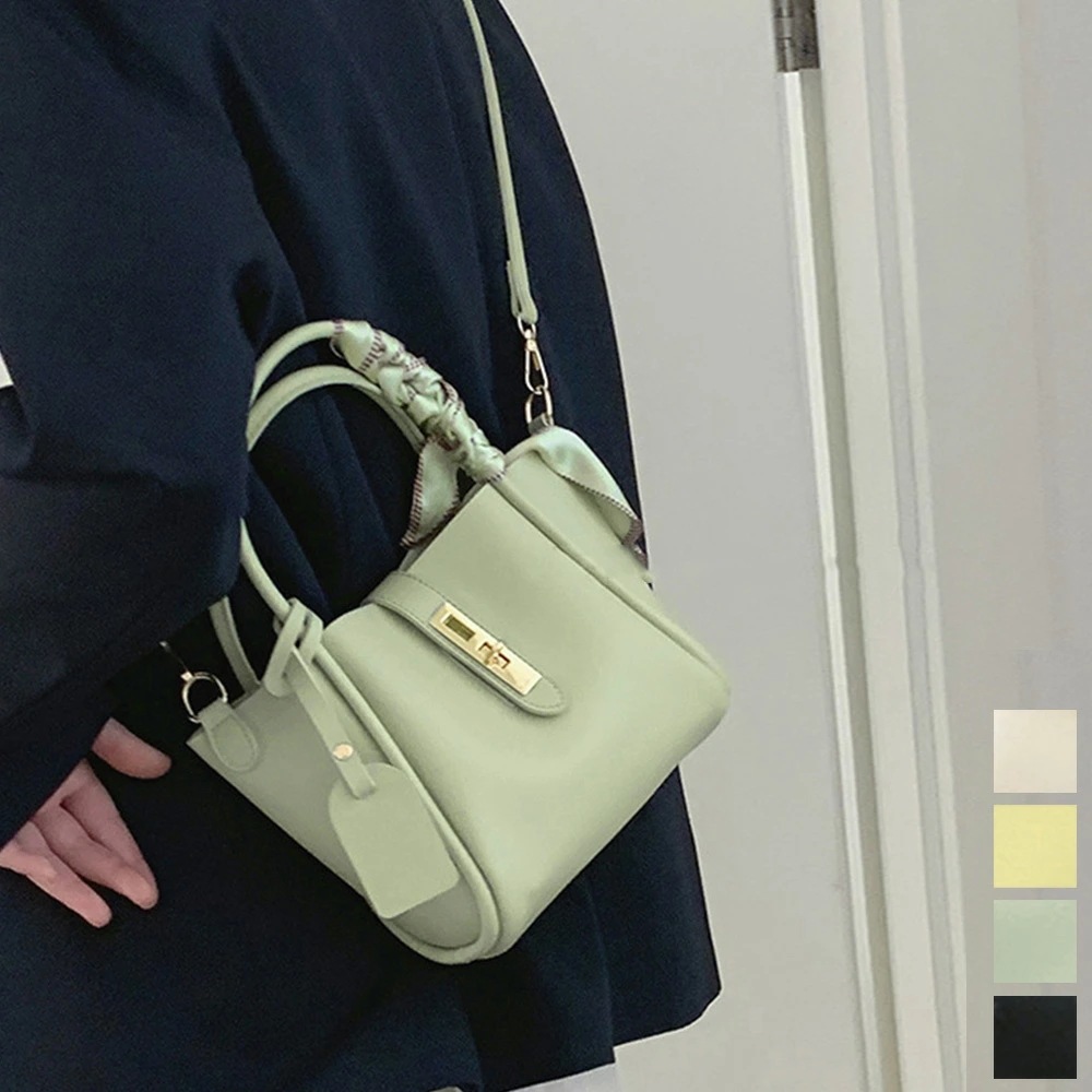 ポーチ付き ショルダーバッグ レディース(T)