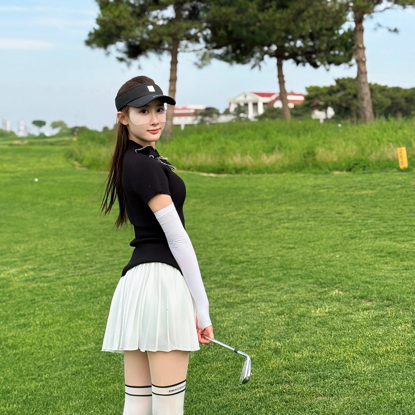 ゴルフウェア 春夏秋 上下セット レディース 白 黒 ゴルフスカート 半袖 カジュアル 痩せる 韓国風 スポーツウェア テニスウェア 女性 かわいい おしゃれ