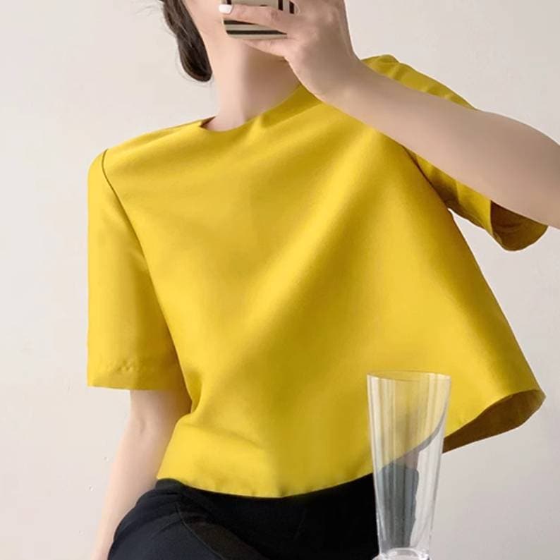 韓国ファッション レディース トップス プルオーバー ミニ ショート 半袖 ラウンドネック 襟なし ワイド 裾ワイド かわいい 大人可愛い きれいめ シンプル カジュアル 上品 おしゃれ かっこいい