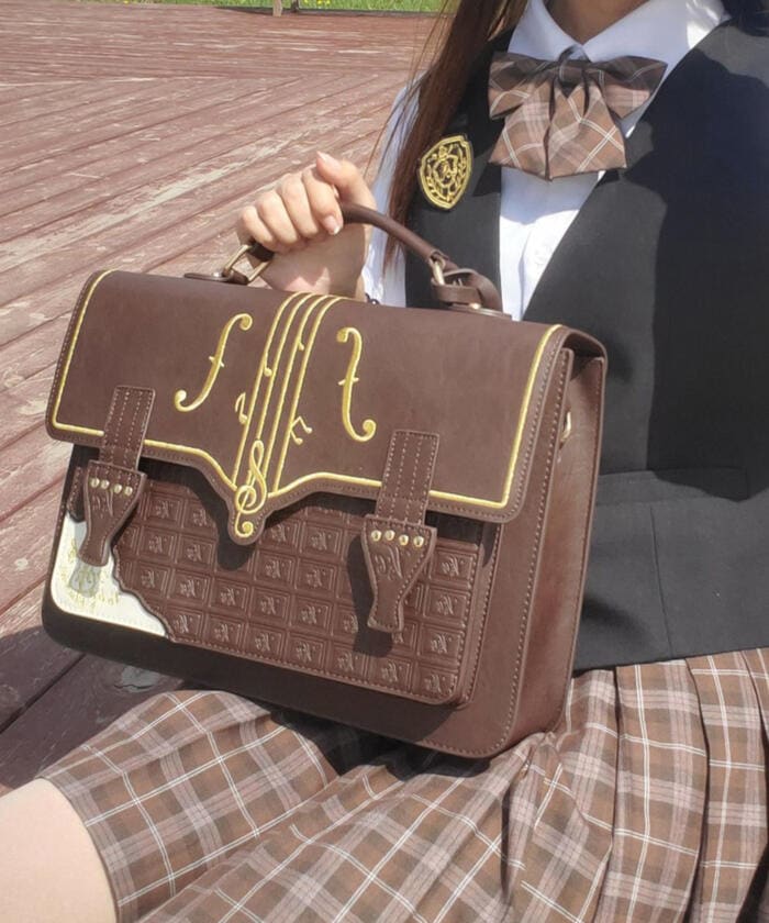 【オリジナル本物】学園風 バッグ ロリータ ゴシック 音符刺繍 カバン 鞄 JK 通学 レディース PU 制服バッグ 3WAY 大容量 A4対応 ４色展開 斜め掛け 学生バッグ チョコレート スクール 4,262円