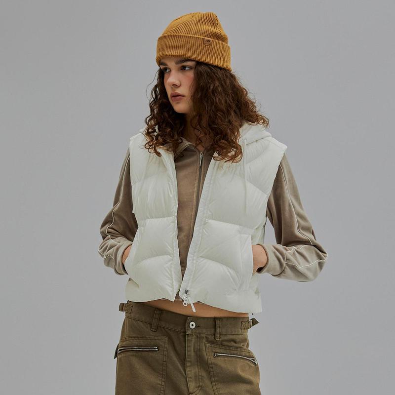 女性用フライング軽量ダウンベスト NBNPF4W952