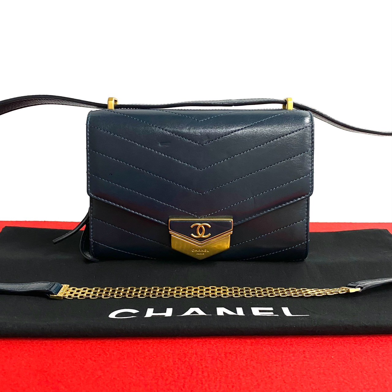 ココマーク Vステッチショルダーバッグ ラムスキン ネイビー 75743