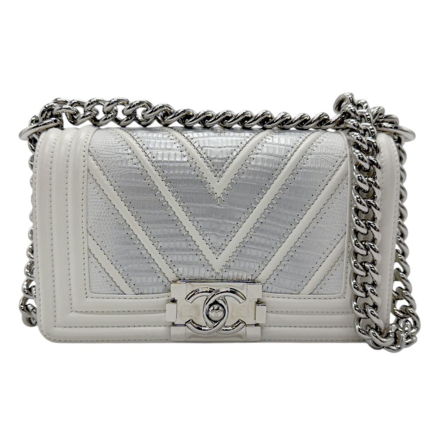 シャネル CHANEL ショルダーバッグ レザー ホワイト×シルバー シルバー レディース z2809